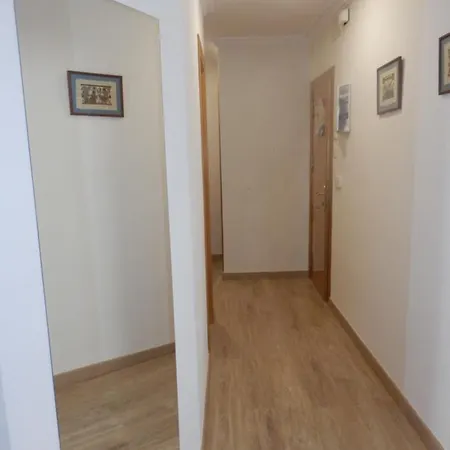 3 Calle Donoso Cortés Apartamento *